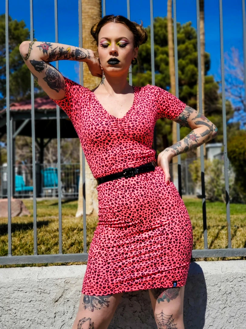 Best reviews of ❤️ Neon Dreams SOURPUSS LEOPARD MIDI 👗 SKIRT NEON PINK 👍 4 Neon Dreams SOURPUSS LEOPARD MIDI SKIRT NEON PINK