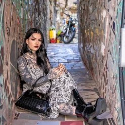 Shop Sourpuss SOURPUSS SHOCK ME HANDBAG BLACK