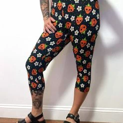 SOURPUSS BERRY DEAD KNIT CAPRIS What's New