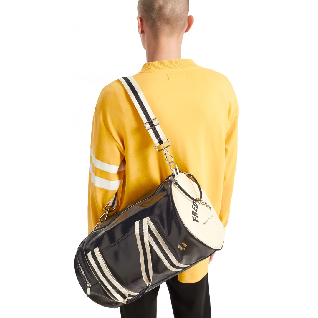 Discount ๐ FRED PERRY CLASSIC BARREL BAG BLACK/ECRU ๐ฅ 8 FRED PERRY CLASSIC BARREL BAG BLACK/ECRU