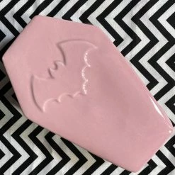 SOURPUSS COFFIN STASH BOX PINK