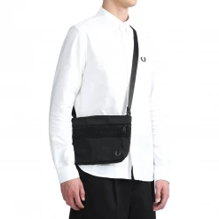 FRED PERRY TONAL TAPE SACOCHE CROSSBODY BAG