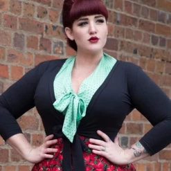 HEART OF HAUTE SWEET SWEATER BLACK