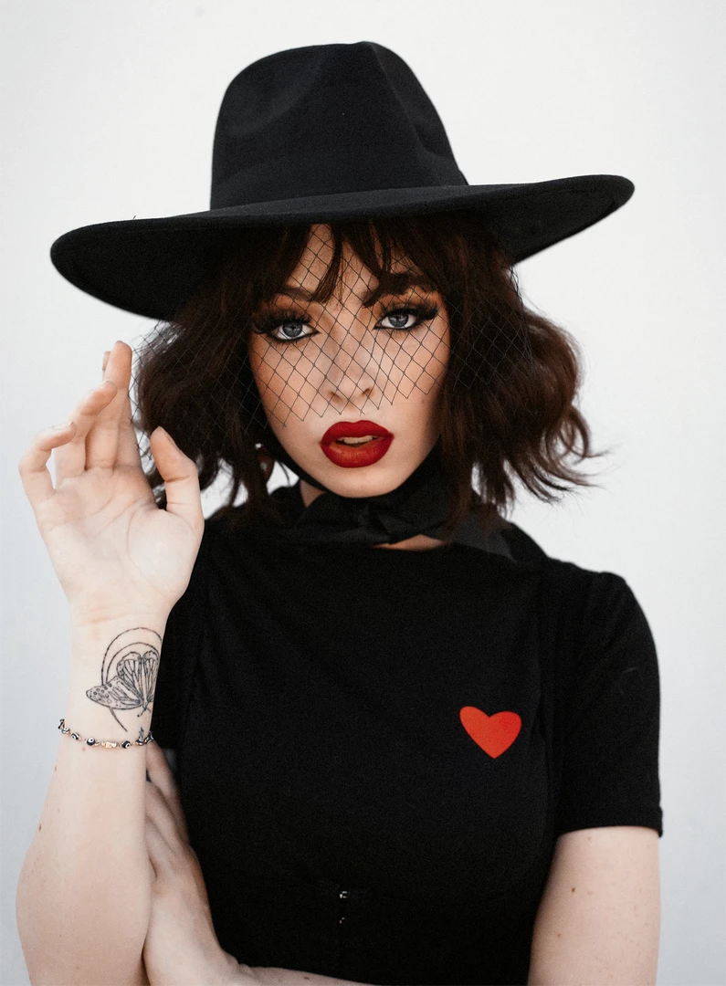 Flash Sale ⭐ LIVELY GHOSTS VEILED HAT BLACK What's New 😀 5 LIVELY GHOSTS VEILED HAT BLACK What's New