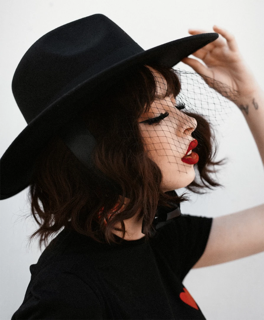 Flash Sale ⭐ LIVELY GHOSTS VEILED HAT BLACK What's New 😀 4 LIVELY GHOSTS VEILED HAT BLACK What's New